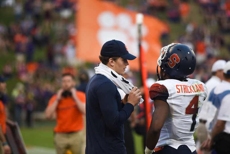 Dino Babers gives no update on Eric Dungey after quarterback left game in 1st quarter