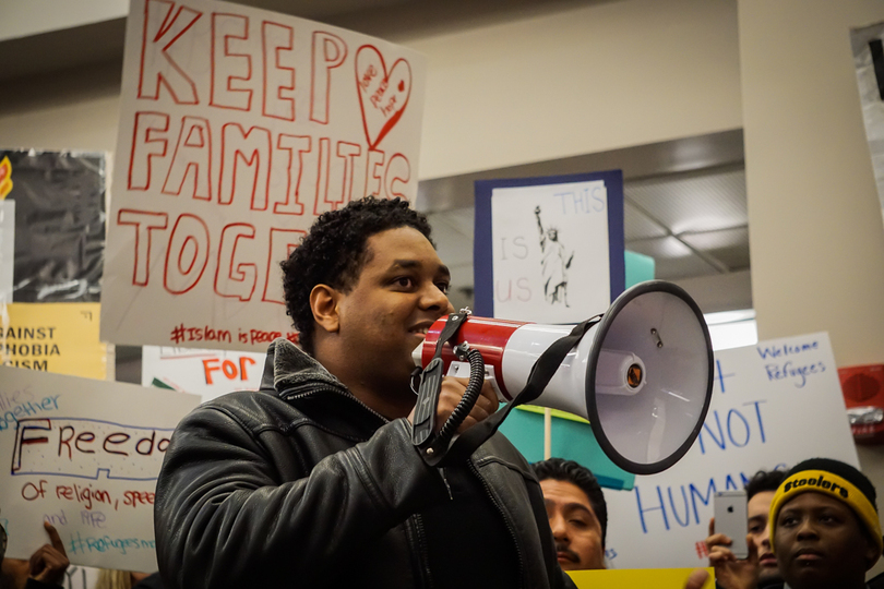 Gallery: Hundreds protest Trump&#8217;s executive order at Syracuse airport