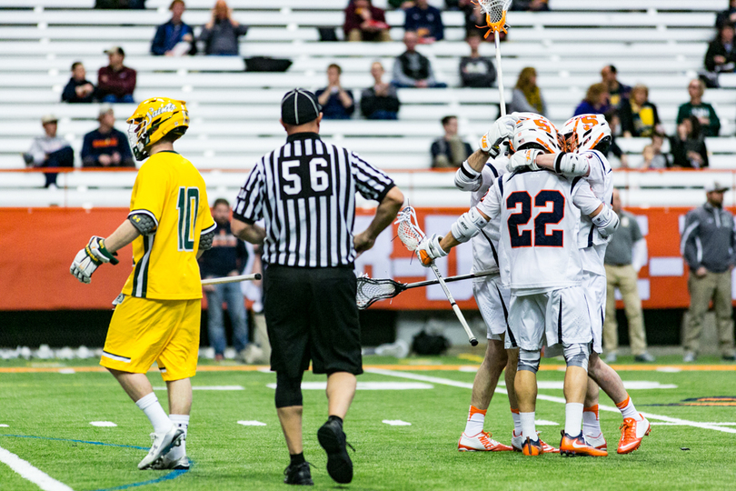 Jordan Evans and Nick Mariano orchestrate offense in No. 6 Syracuse&#8217;s 19-6, season-opening win over Siena