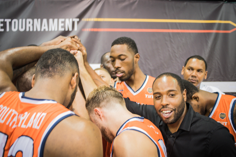 Gallery: Boeheim&#8217;s Army advances past Team Fancy in Super 16 of The Basketball Tournament