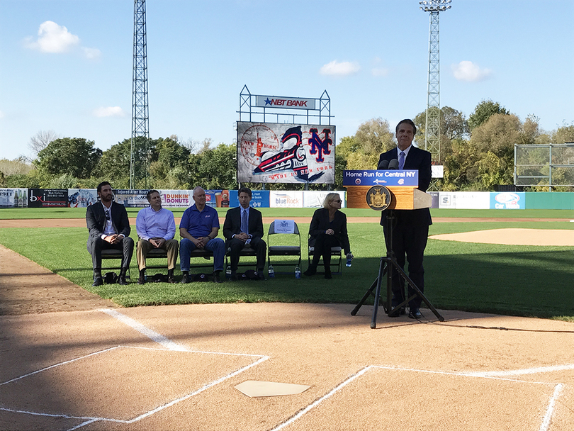 Gov. Andrew Cuomo, officials announce Syracuse Chiefs sale to New York Mets