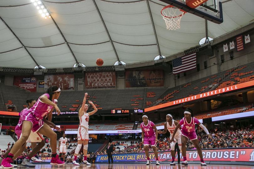 Syracuse rolls past Pittsburgh, 71-53, for 4th-straight win