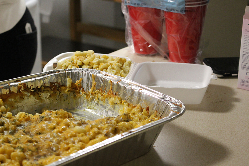 SU  junior sells home-cooked dinners through business Heav’s Fingerlicking Delights