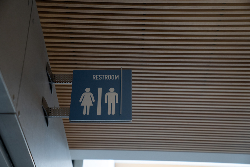 SU needs to add more gender-inclusive restrooms on campus