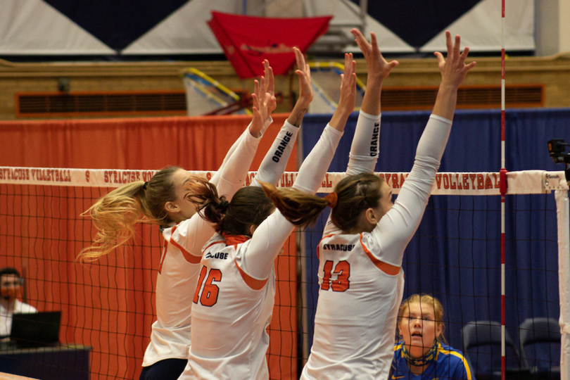 Defense propels Syracuse to straight-set win over Clemson