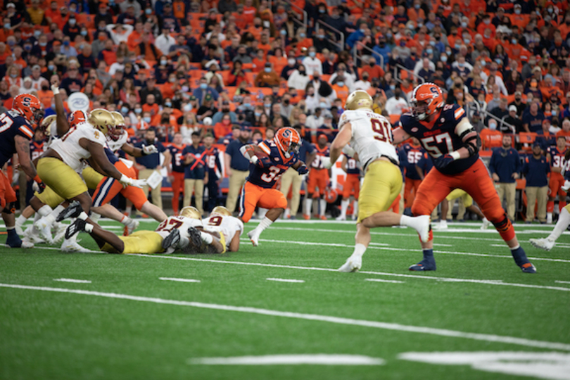 The next day: Inside the Tucker-Shrader read option, a focal point of SU’s offense