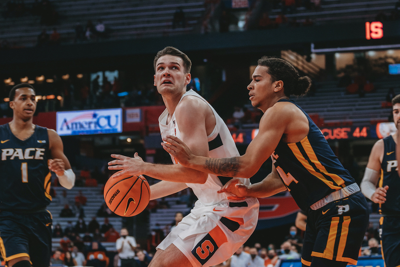 Jimmy Boeheim scores inside during 21-point outing vs. No. 6 Villanova