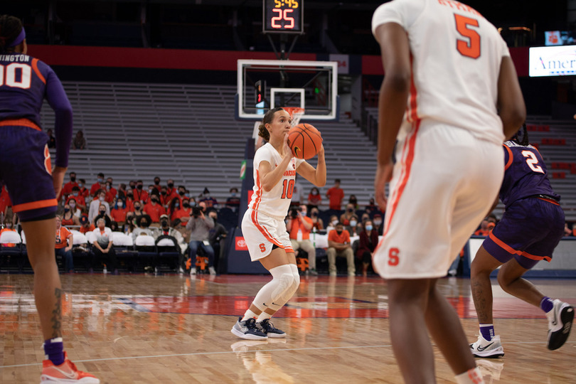 Najé Murray&#8217;s reliable play lifts Syracuse to 40-point win over Clemson