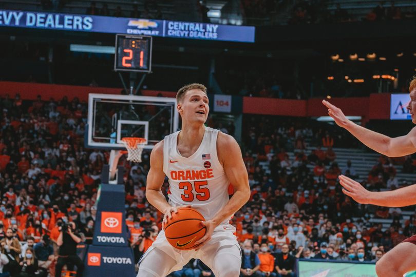 Buddy Boeheim, Joe Girard III shoot 8-for-32 in 77-74 loss to Wake Forest