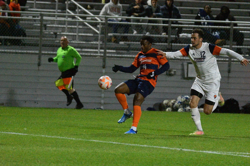 Levonte Johnson’s 2 goals just enough for No. 4 Syracuse to get by Bucknell