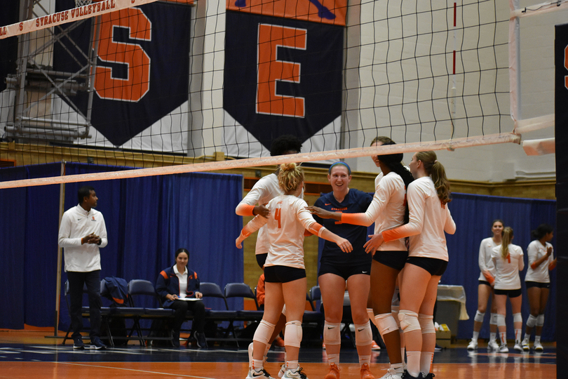 Syracuse establishes multiple scoring runs to defeat Virginia in 4 sets