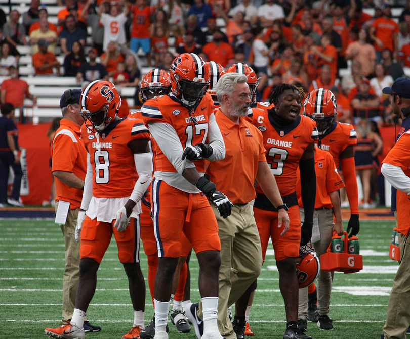 Syracuse defensive lineman Steve Linton enters transfer portal