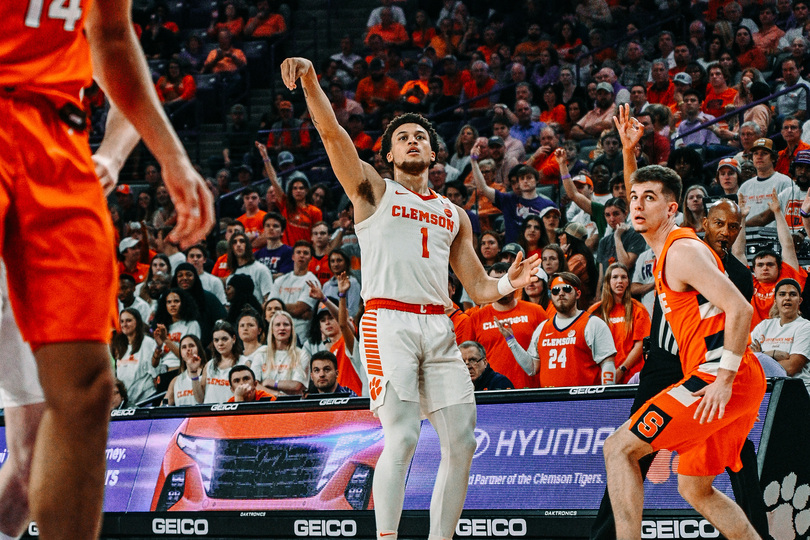 Clemson’s hot shooting hands Syracuse 2nd straight blowout loss