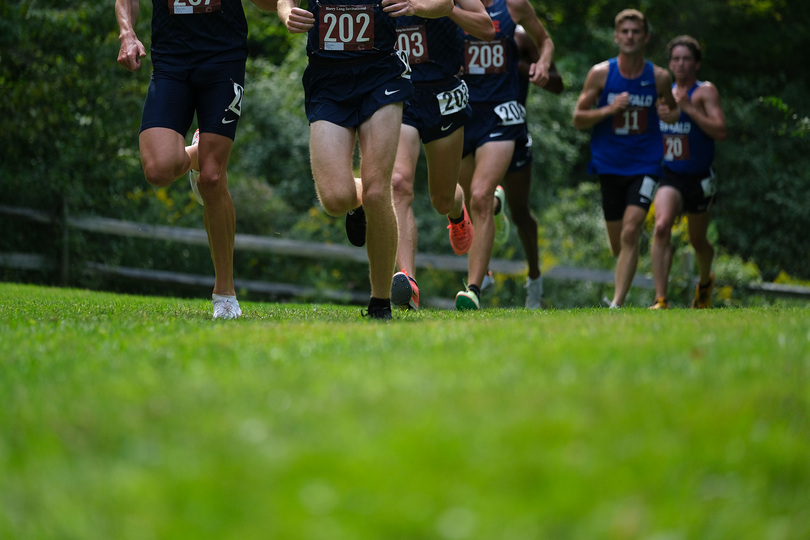 Syracuse men finish 1st, women place 2nd at Harry Lang Invitational