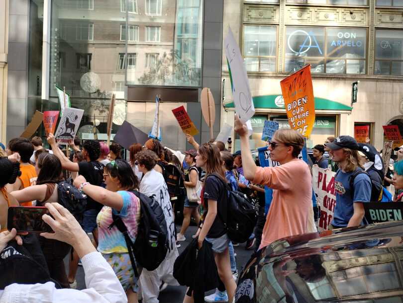 SU, SUNY ESF students attend March to End Fossil Fuels alongside community organizations