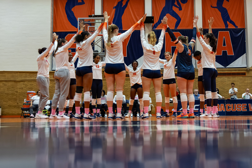 Players-only book club marks new chapter of camaraderie for SU volleyball