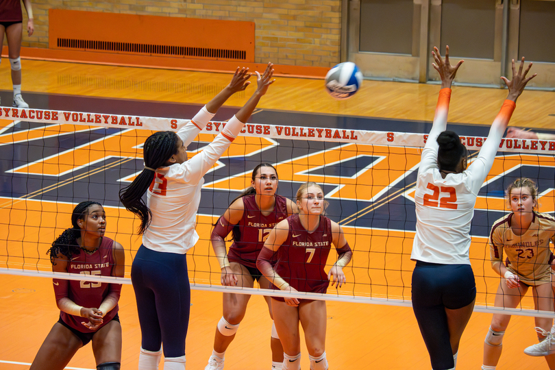 Syracuse wins 1st set in over 1 month but falls 3-1 to Florida State