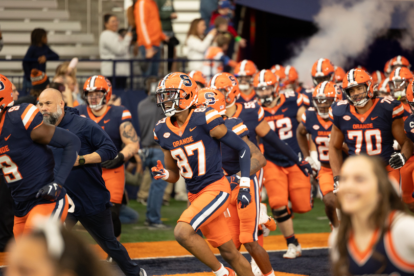 Syracuse officially hires Texas A&#038;M defensive line coach Elijah Robinson as defensive coordinator