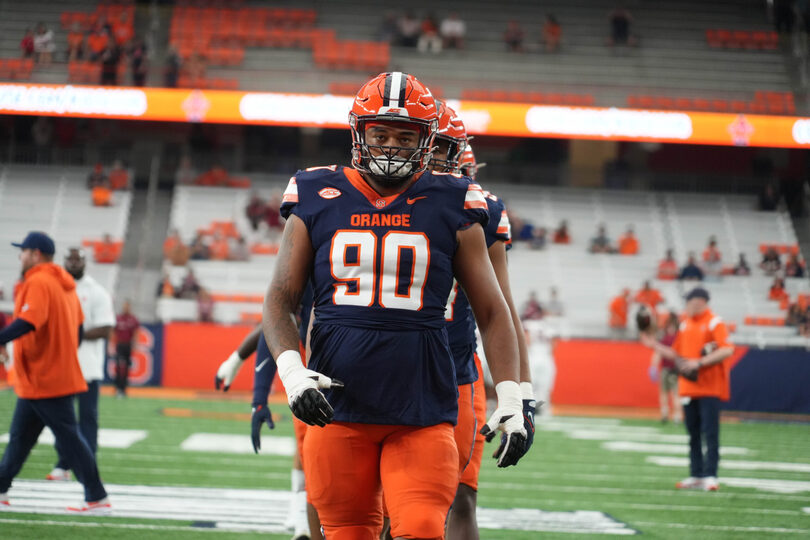 Syracuse defensive lineman Terry Lockett reportedly enters transfer portal