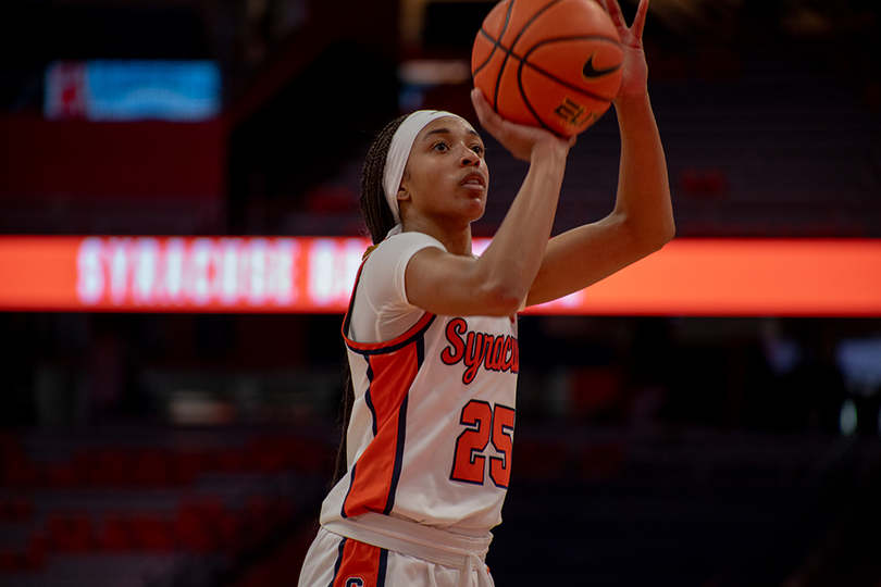 Swarming defense helps Syracuse blow out Saint Francis 85-43