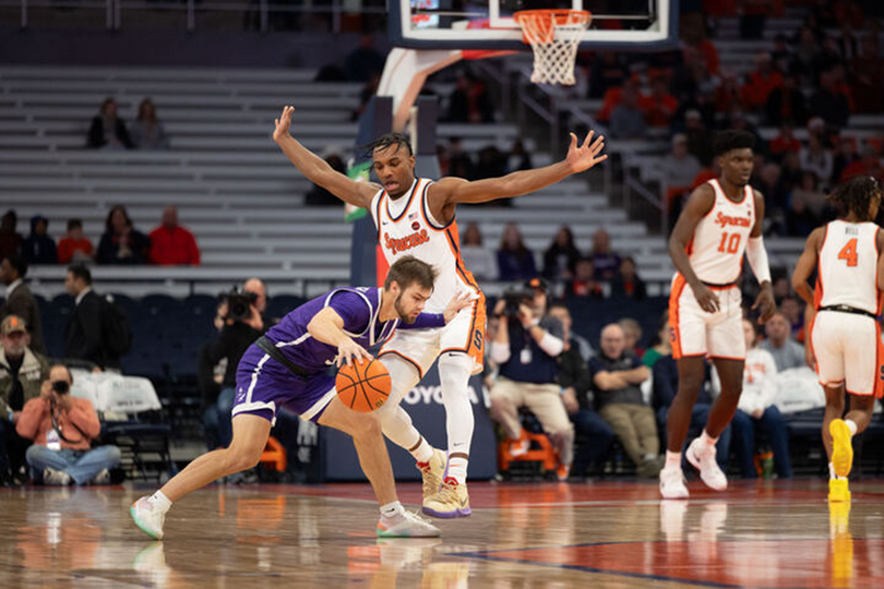 Observations from SU’s win over Niagara: More bench production, ball hawks