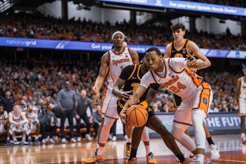 2nd-half run lifts Syracuse to 81-73 comeback win over Pitt