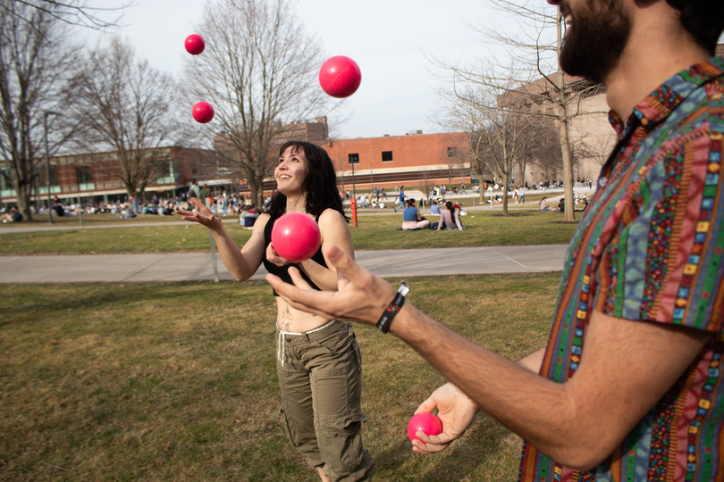 Gallery: Students bask in Syracuse&#8217;s first 70-degree day of the year