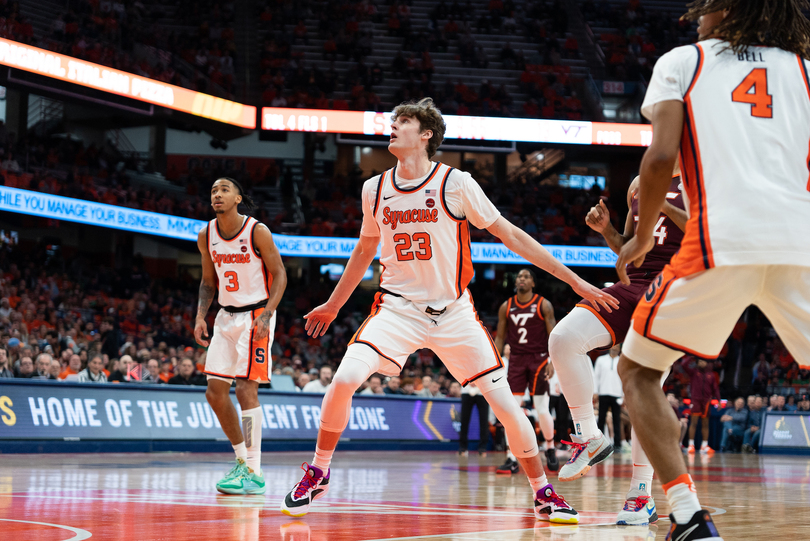 Syracuse center Peter Carey enters transfer portal